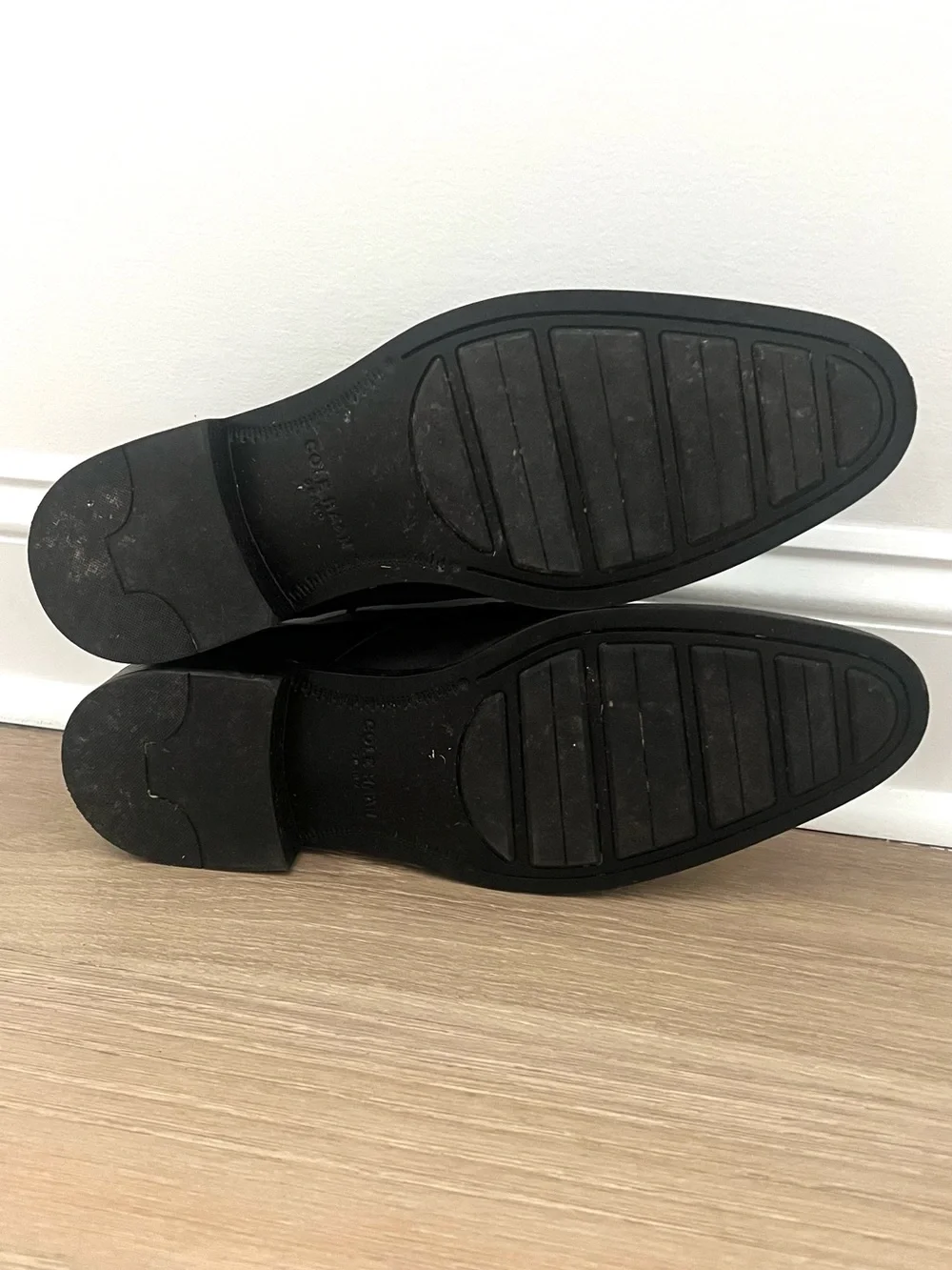 Cole Haan Hawthorne Men's Size 12 M Black Leather Plain Toe Dress Shoes C32351